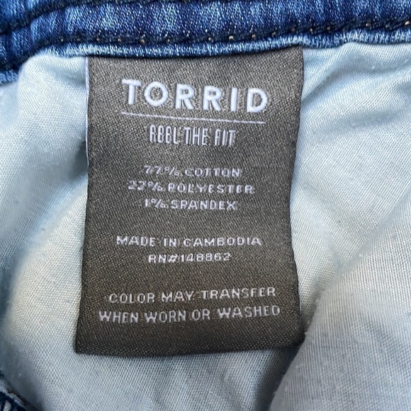 Torrid Luxe Slim Boot Cut Jeans Women's Size 14XS Soft Comfy Stretch Casual - Picture 14 of 15